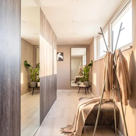 Turnkey I With Terrace Appartamento