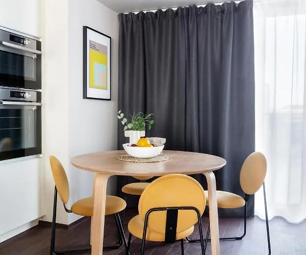 아파트 Turnkey I With Terrace
